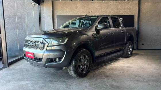 FORD RANGER 2.2 XLS 4X4 CD 16V DIESEL 4P AUTOMÁTICO